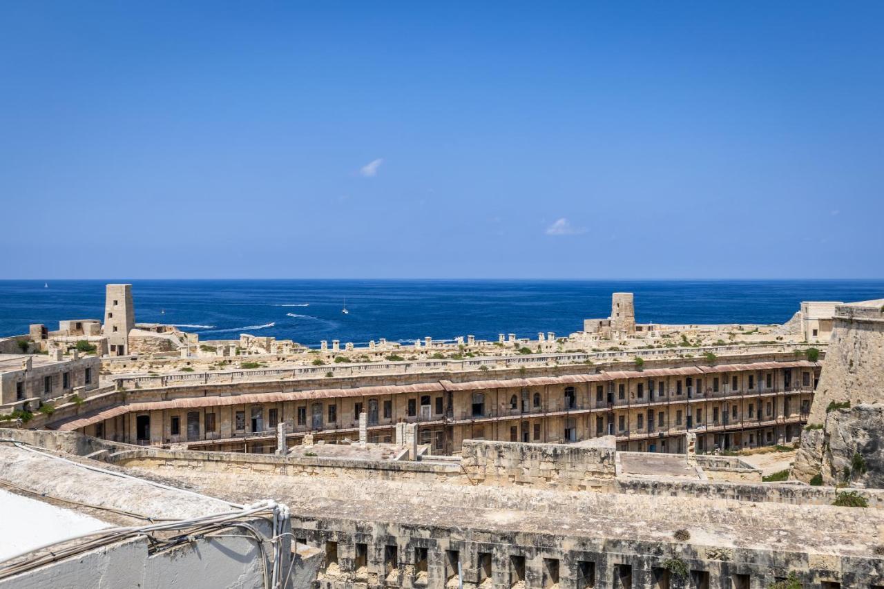 Valletta Bastions Seafront House Buitenkant foto